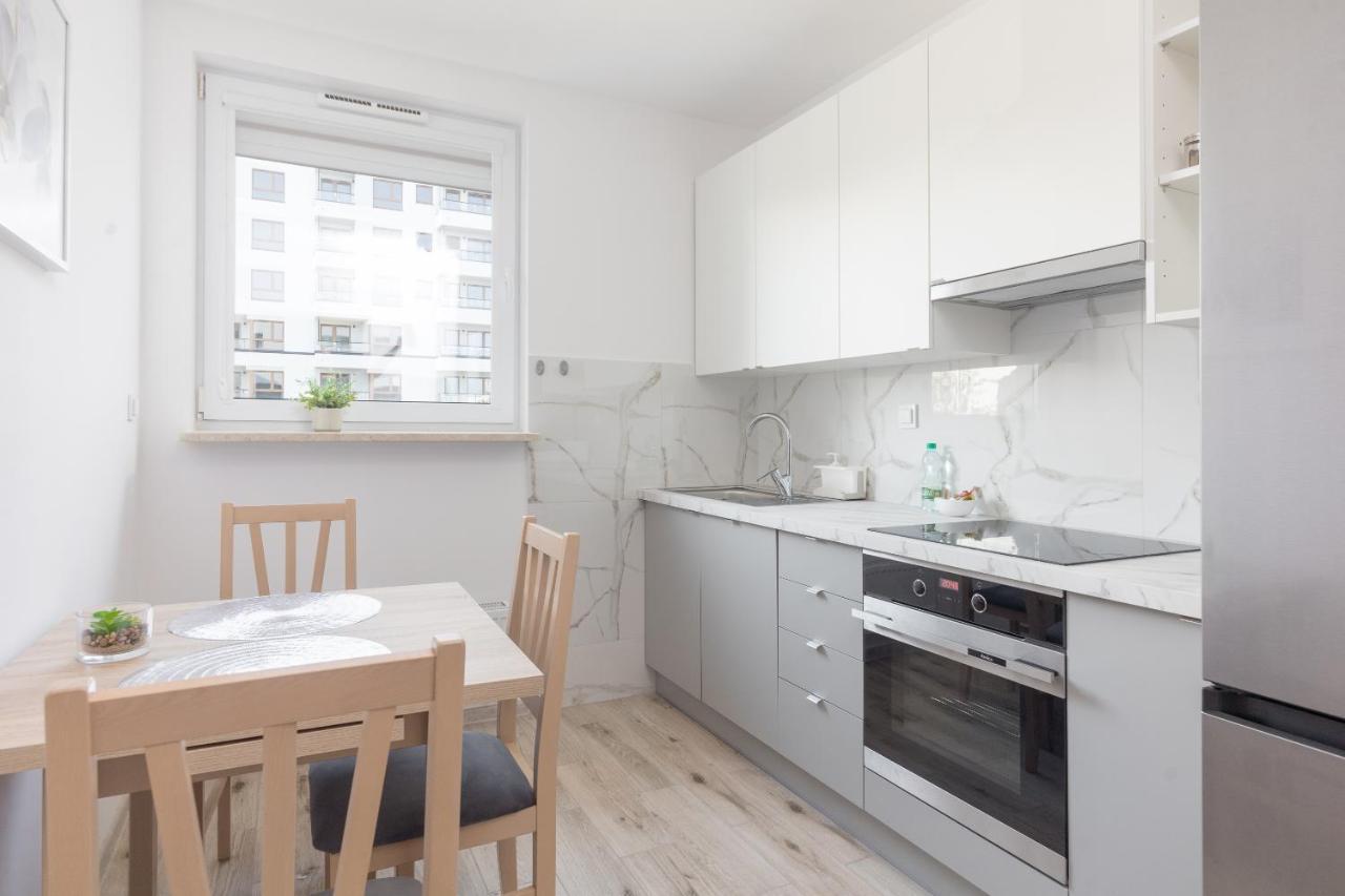 Apartment Metro Targowek Homely