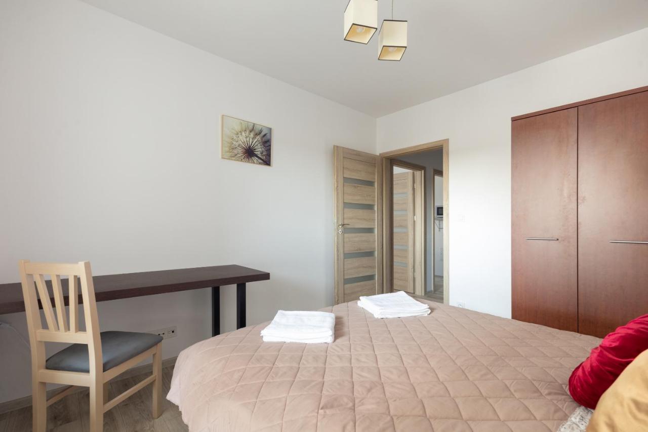 Apartment Metro Targowek Homely Warsaw