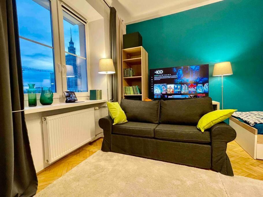 Super Square Metro X2 Fast Wifi 55'tv Netflix Hbo Appletv+ Amazontv * Warsaw