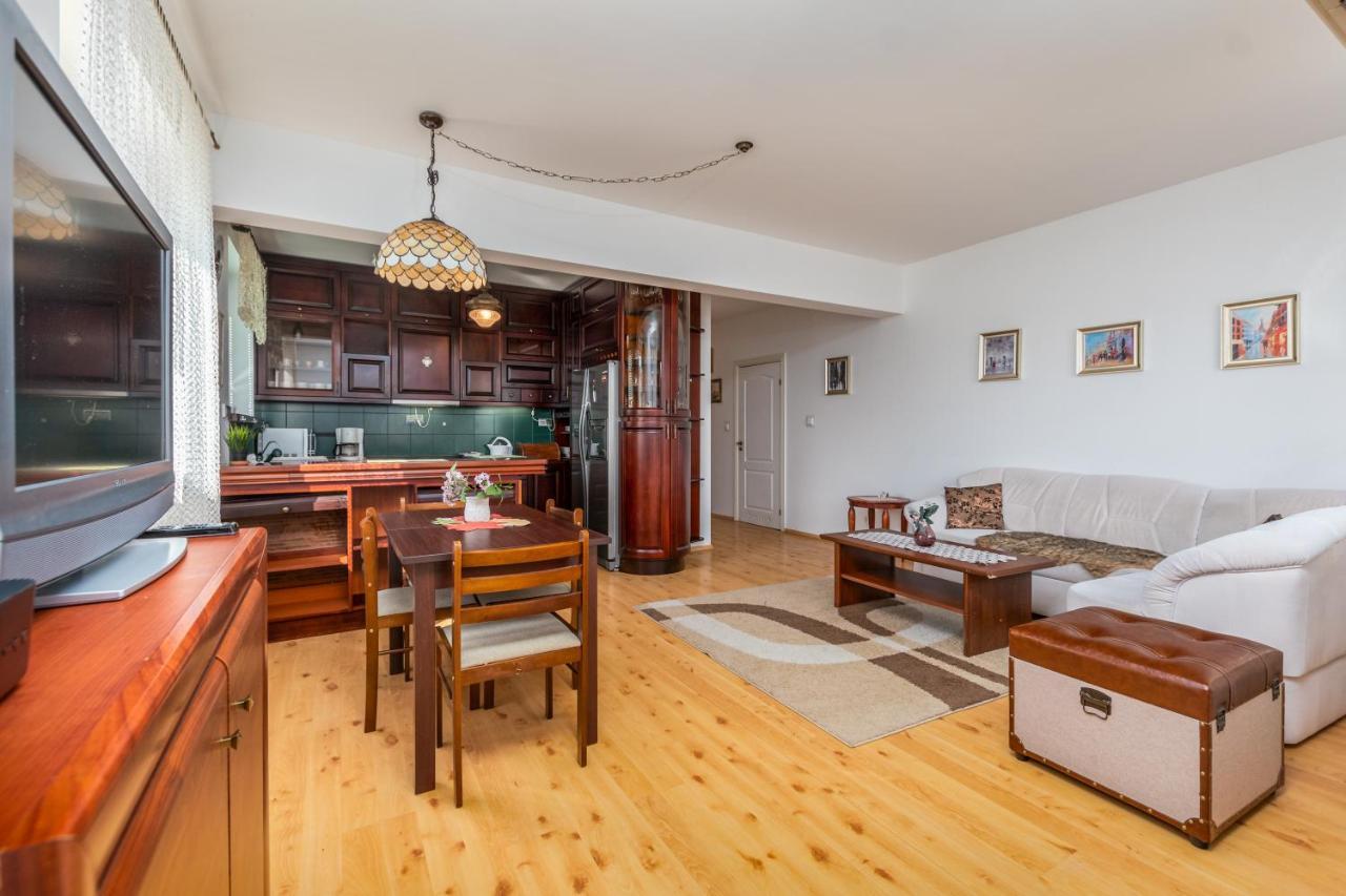 Apartment Opaczewska 69 By Homeprime