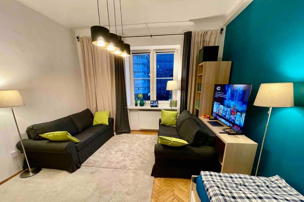 Apartment Super Square Metro X2 Fast Wifi 55'tv Netflix Hbo Appletv+ Amazontv Warsaw