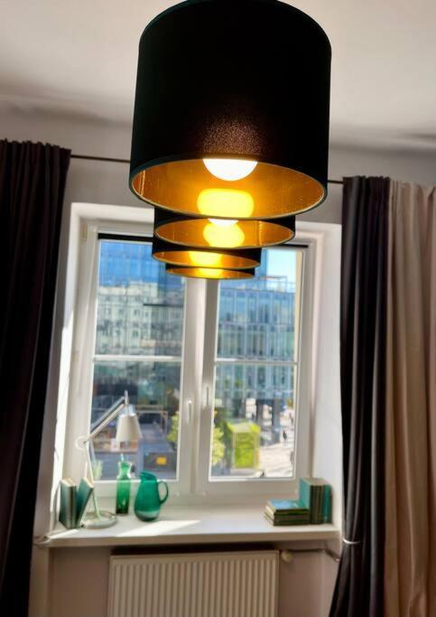Apartment Super Square Metro X2 Fast Wifi 55'tv Netflix Hbo Appletv+ Amazontv Warsaw