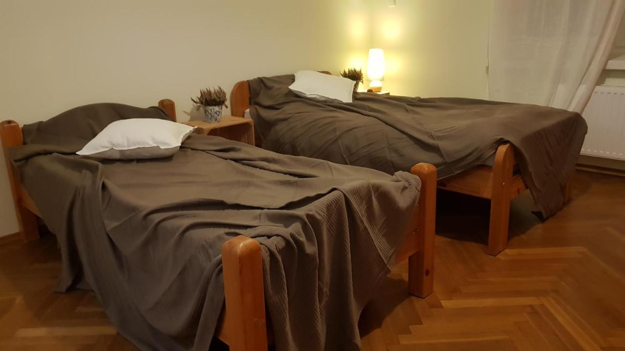 Przejazdem Na Polnoc Bielany Apartment