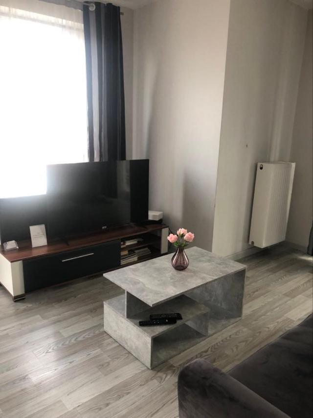 Metropolia Typu Deluxe, Free Wifi, Fv Apartamento Varsóvia