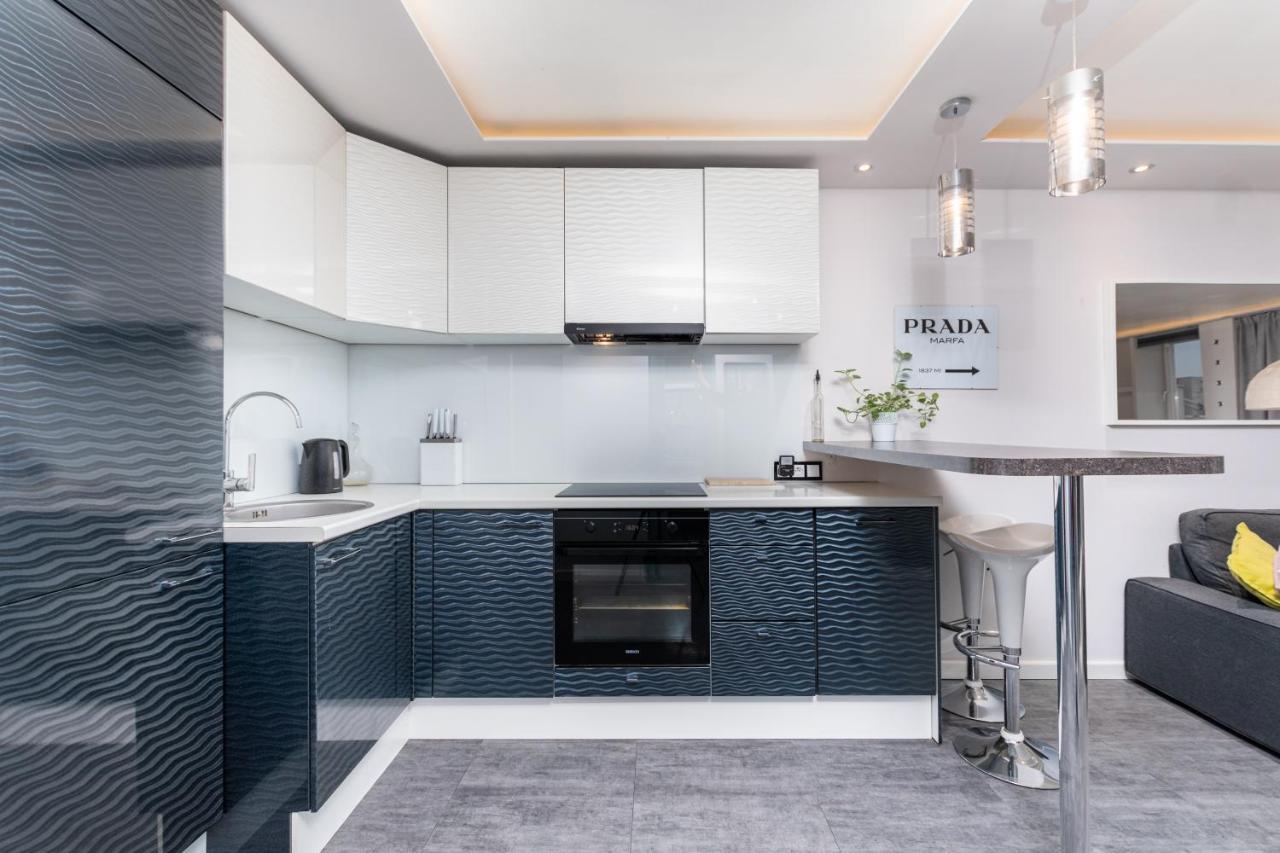 Apartment Grzybowska 16/22 By Homeprime Warsaw
