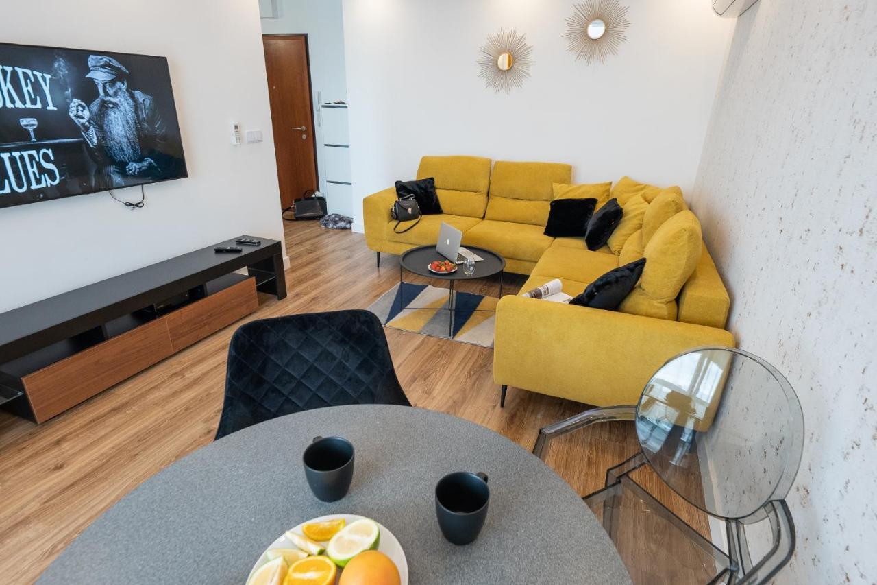 Apartment Kazou Arkadia Warsaw