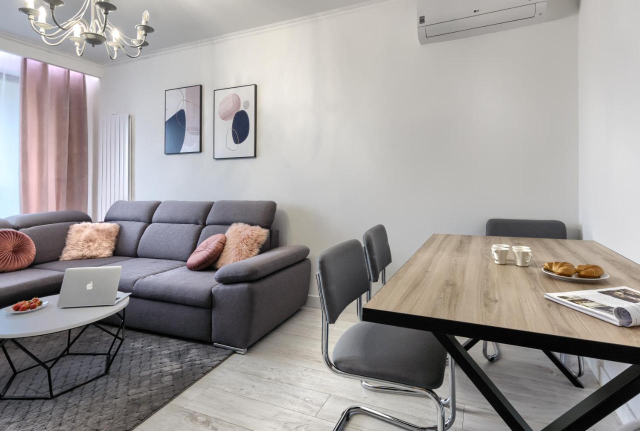 Kazou Service Przy Arkadii * Warsaw