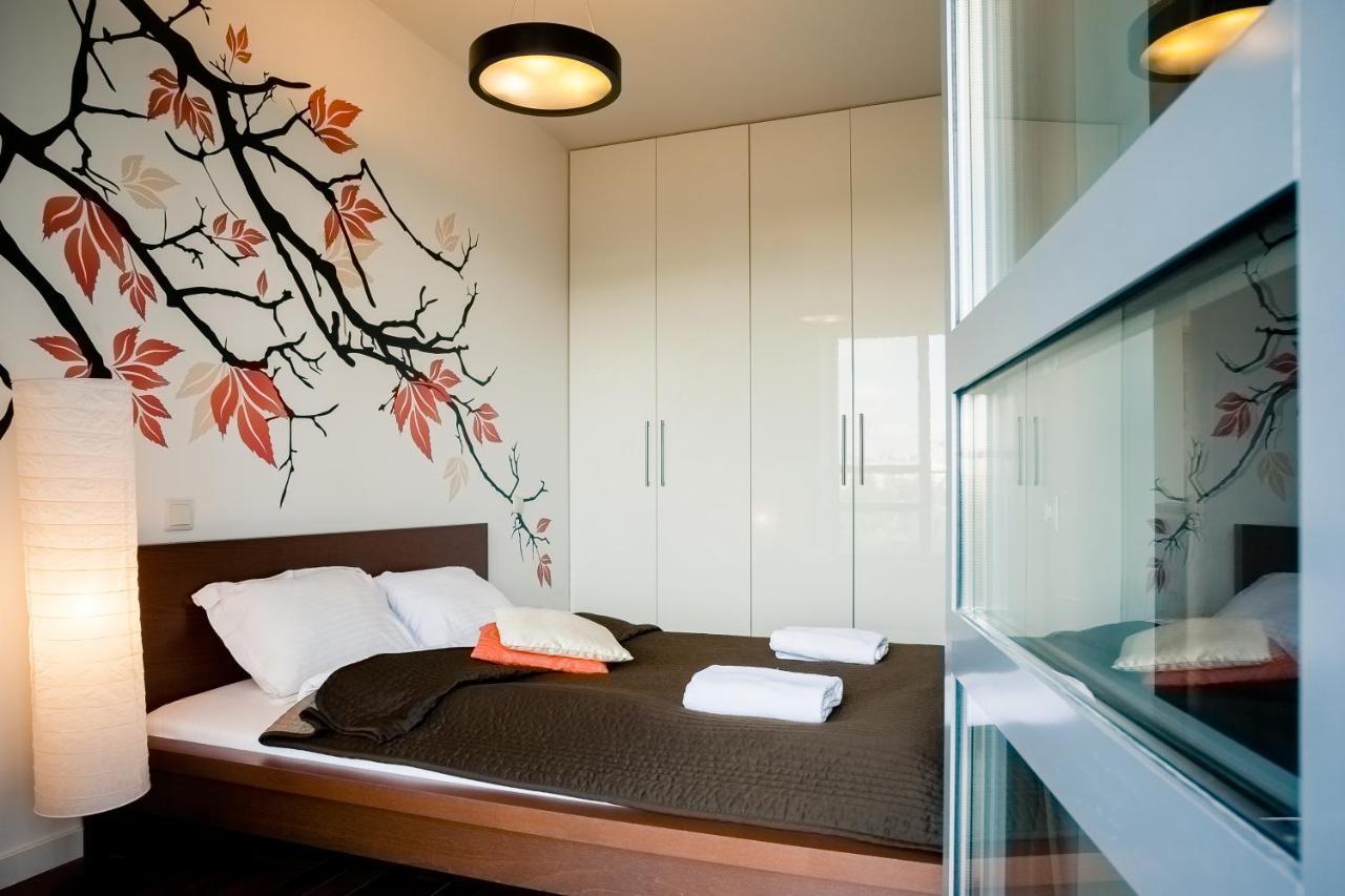 Platinum Towers E-apartments