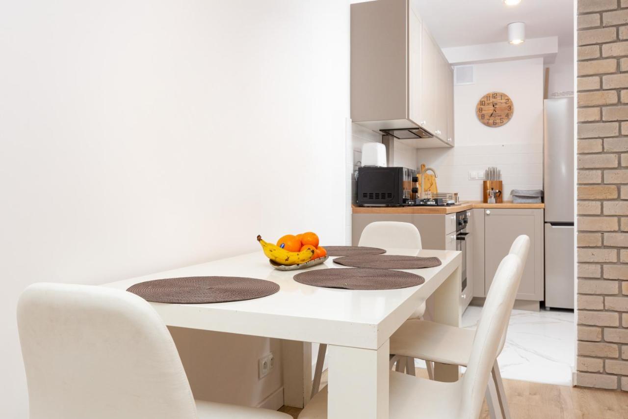 City Center Graniczna By Renters Apartamento *