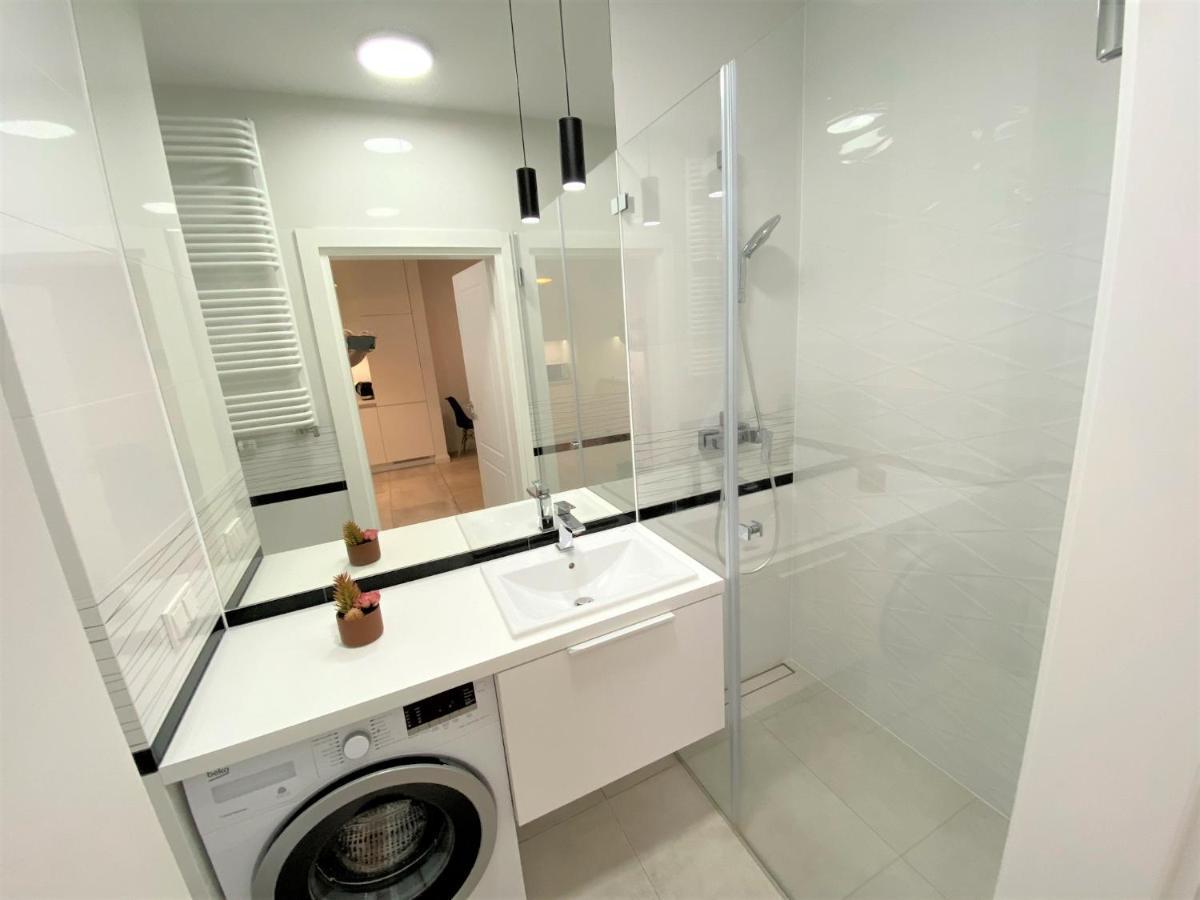Exclusive 2br! In Center +netflix +gym Apartament Warszawa