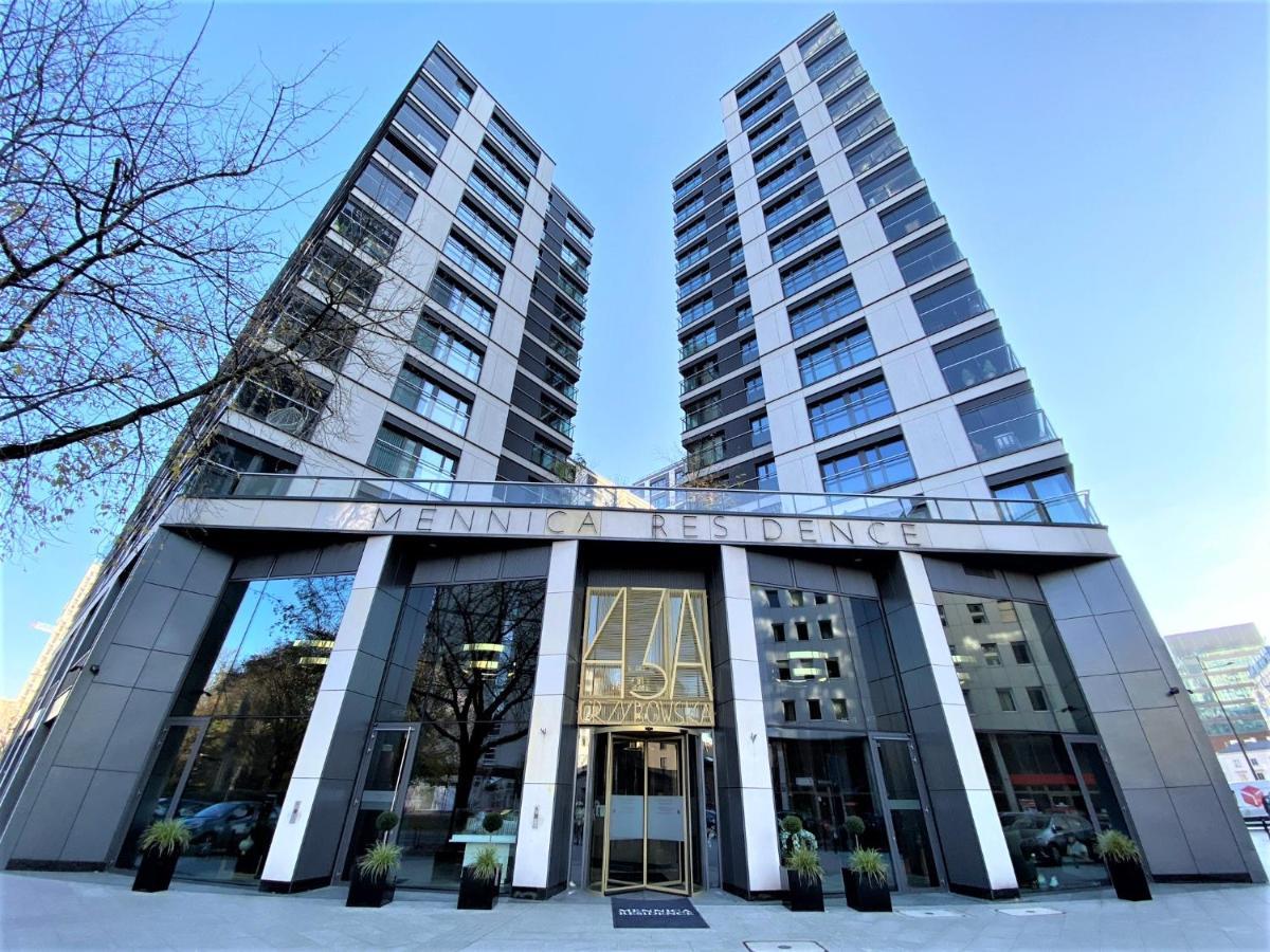 Exclusive 2br! In Center +netflix +gym