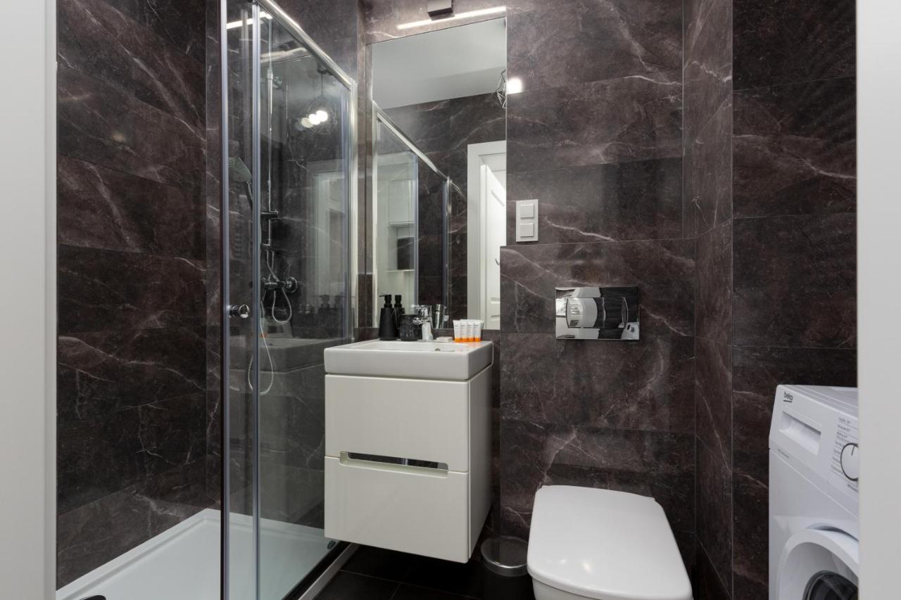 Apartment Elegancki Z Parkingiem By Renters