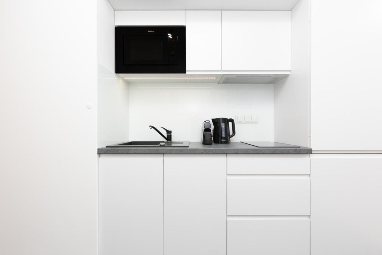 Elegancki Z Parkingiem By Renters Warsaw