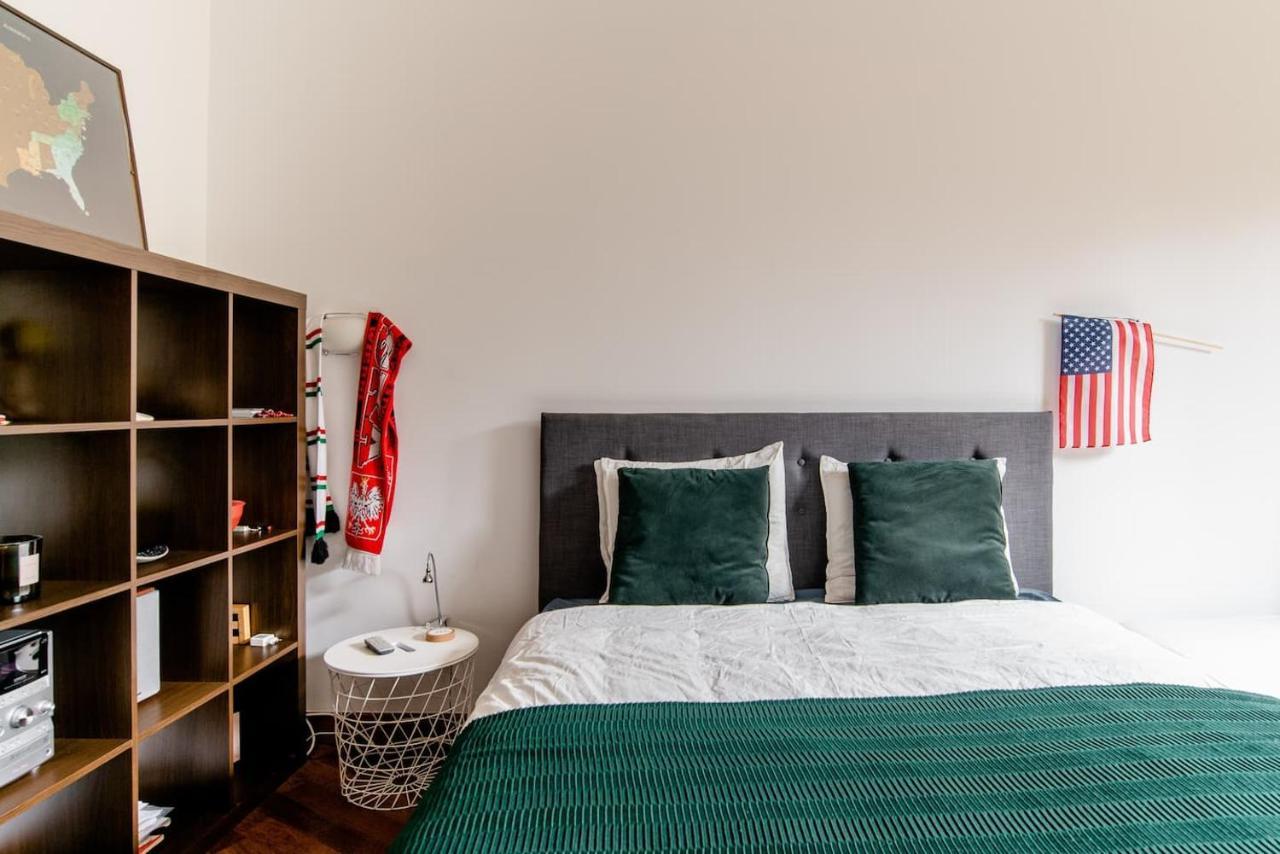Mokotow, With Terrace, Greenery And Near The Airport! Apartment