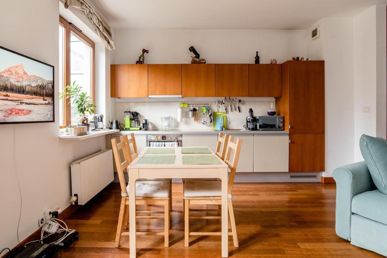 Apartment Mokotow, With Terrace, Greenery And Near The Airport! Warsaw