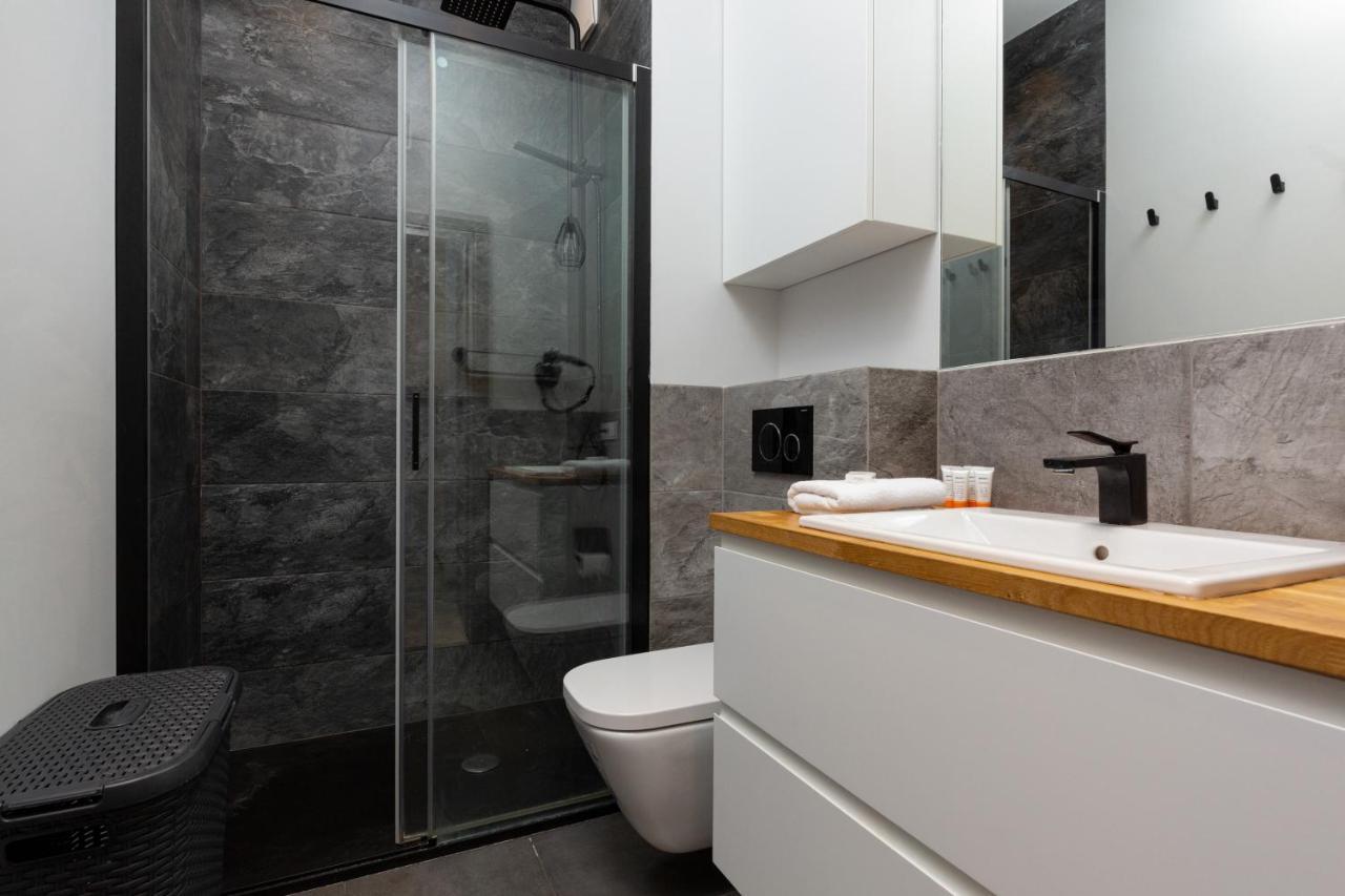 Apartment Business Center Wola By Renters Warsaw