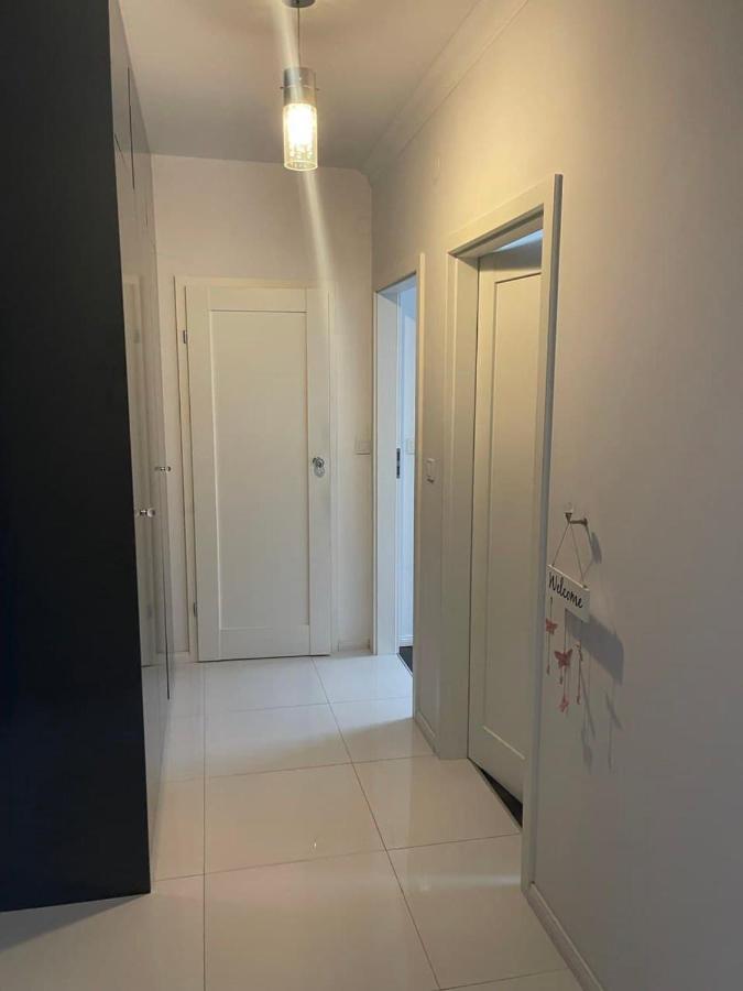 House4you Apartament Sakura Airport Chopin Apartament