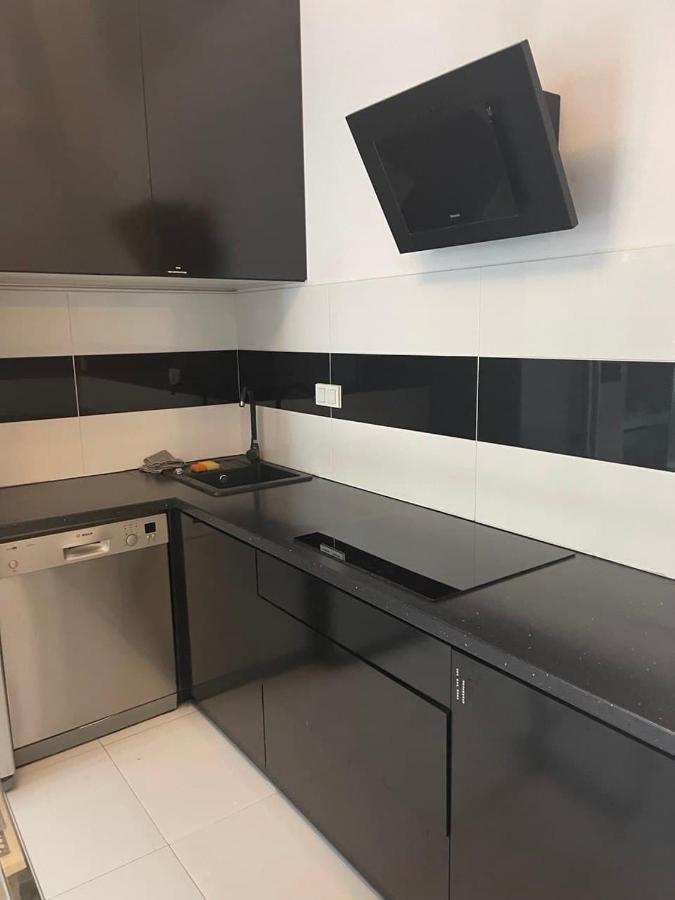 Apartment House4you Apartament Sakura Airport Chopin