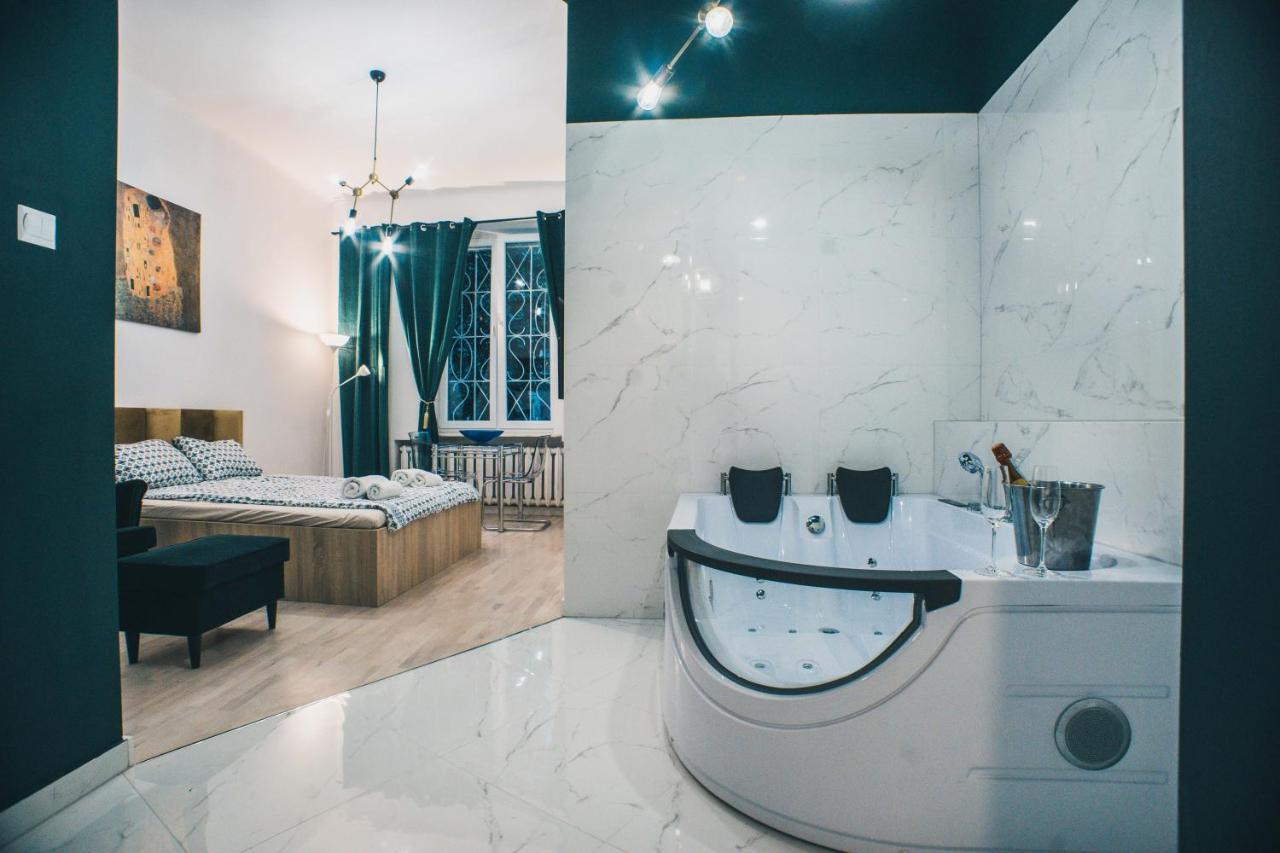 Yourapart Starowka Z Jacuzzi Apartment *