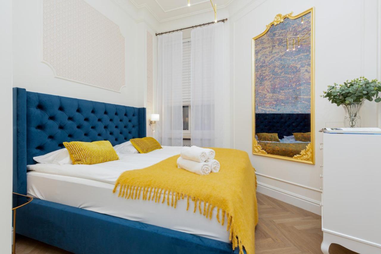 Royal Kopernika By Renters Prestige