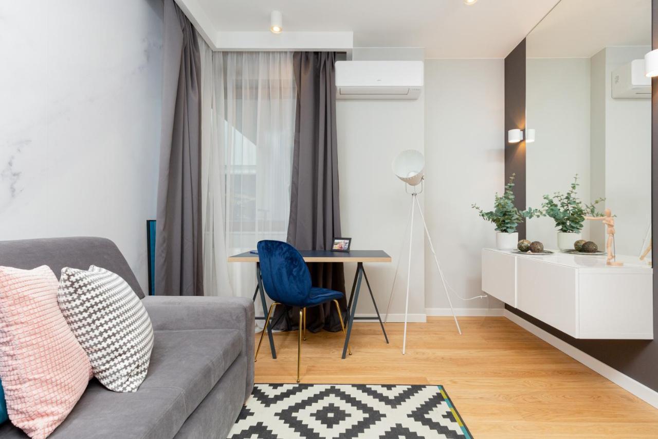 Tessan's Mokotow By Renters Prestige Căn hộ *