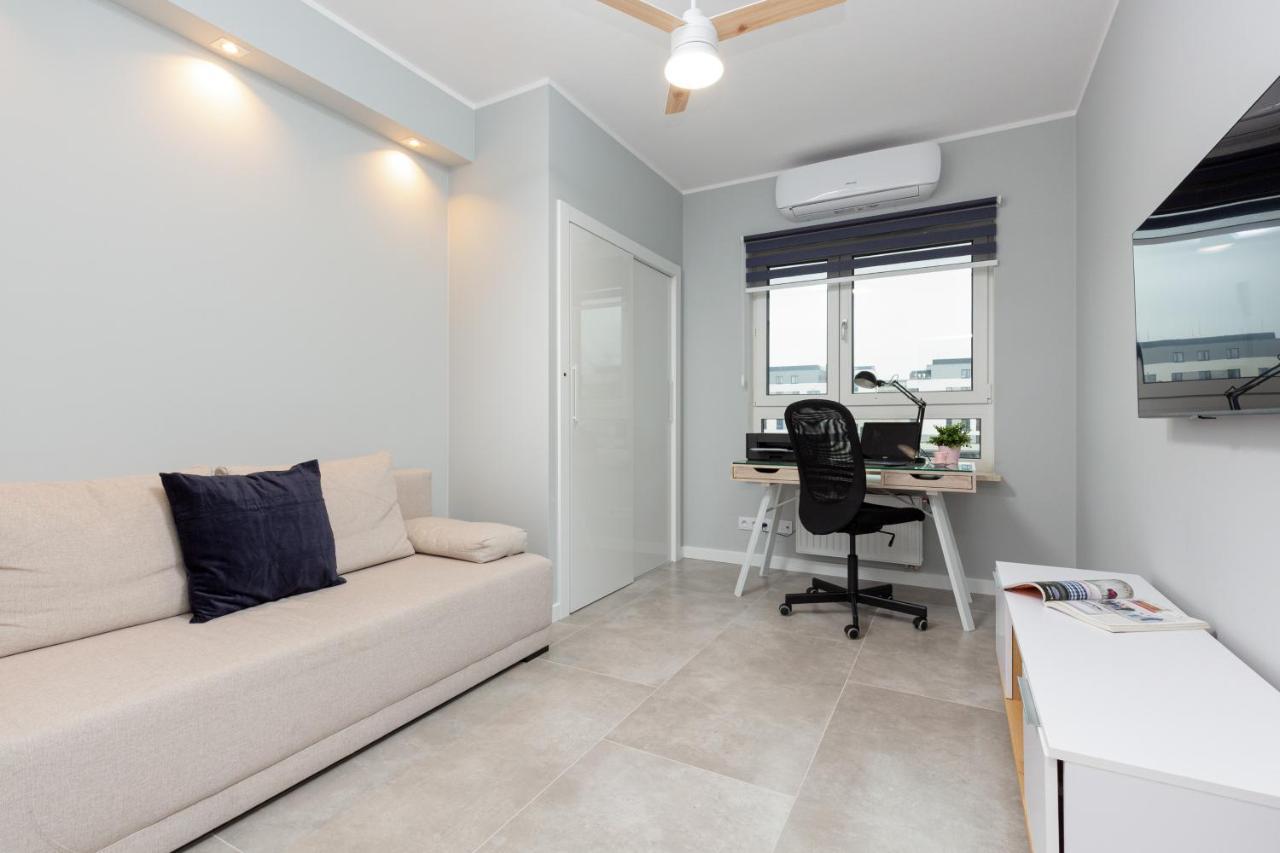 Cassia's Mokosfera By Renters Prestige * Warsaw