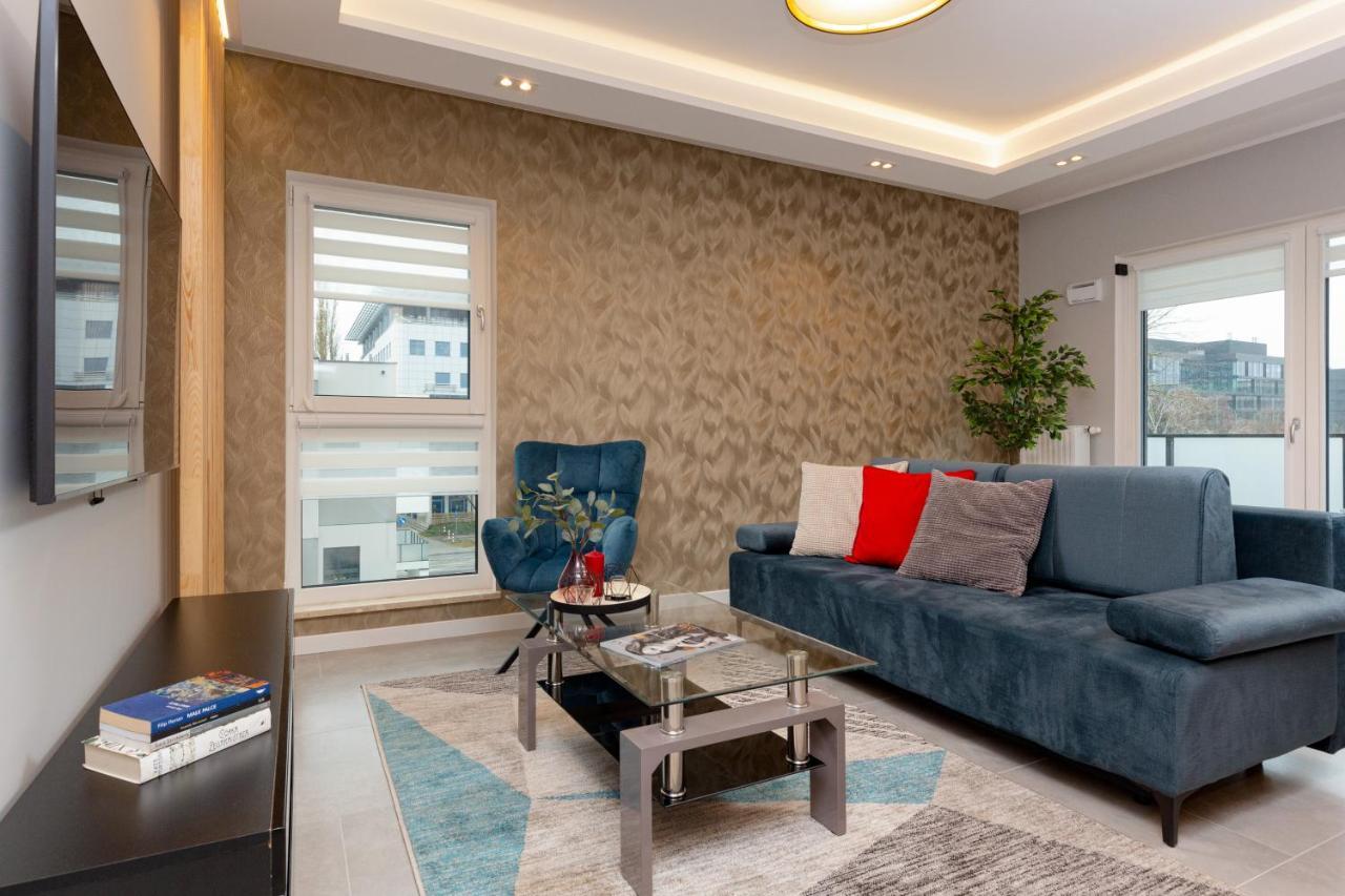 Cassia's Mokosfera By Renters Prestige * Warsaw
