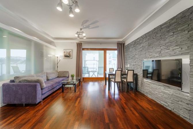 Rubin Bemowo Apartment *