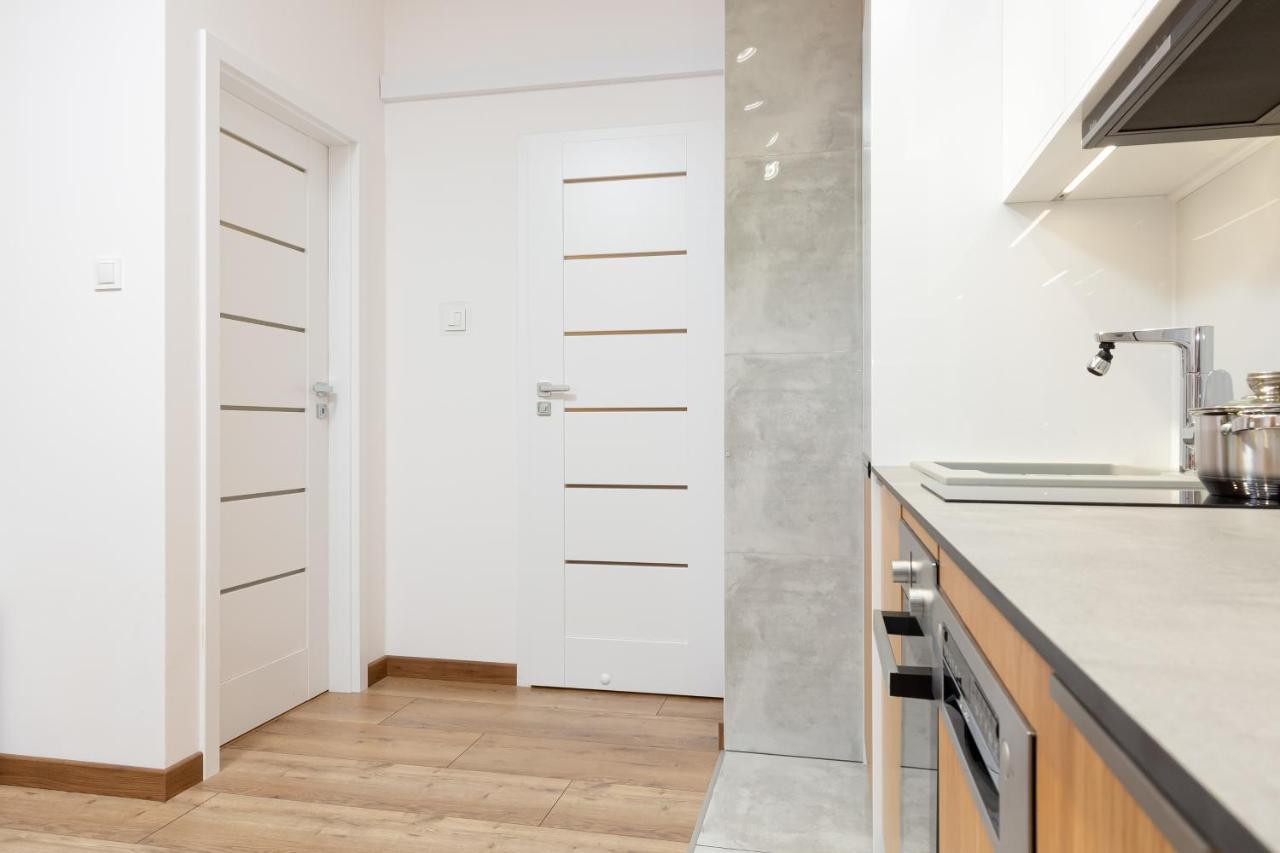 Sunny Grochowska Praga By Renters Apartment *