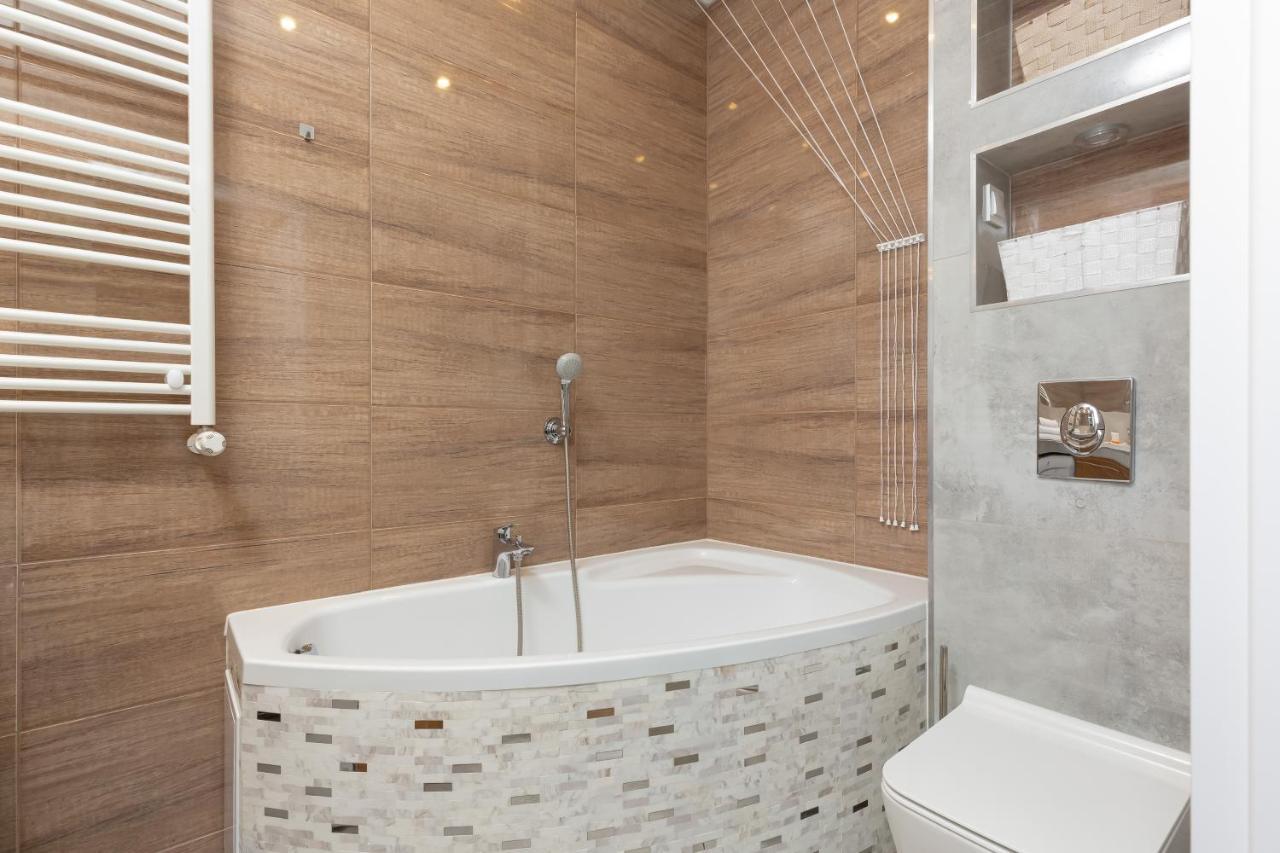 Sunny Grochowska Praga By Renters Apartment Warsaw