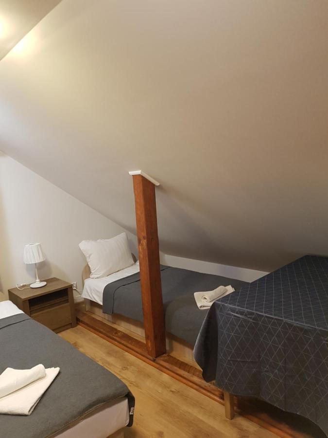 Albergue Mleczna - Metro Zacisze Varsóvia