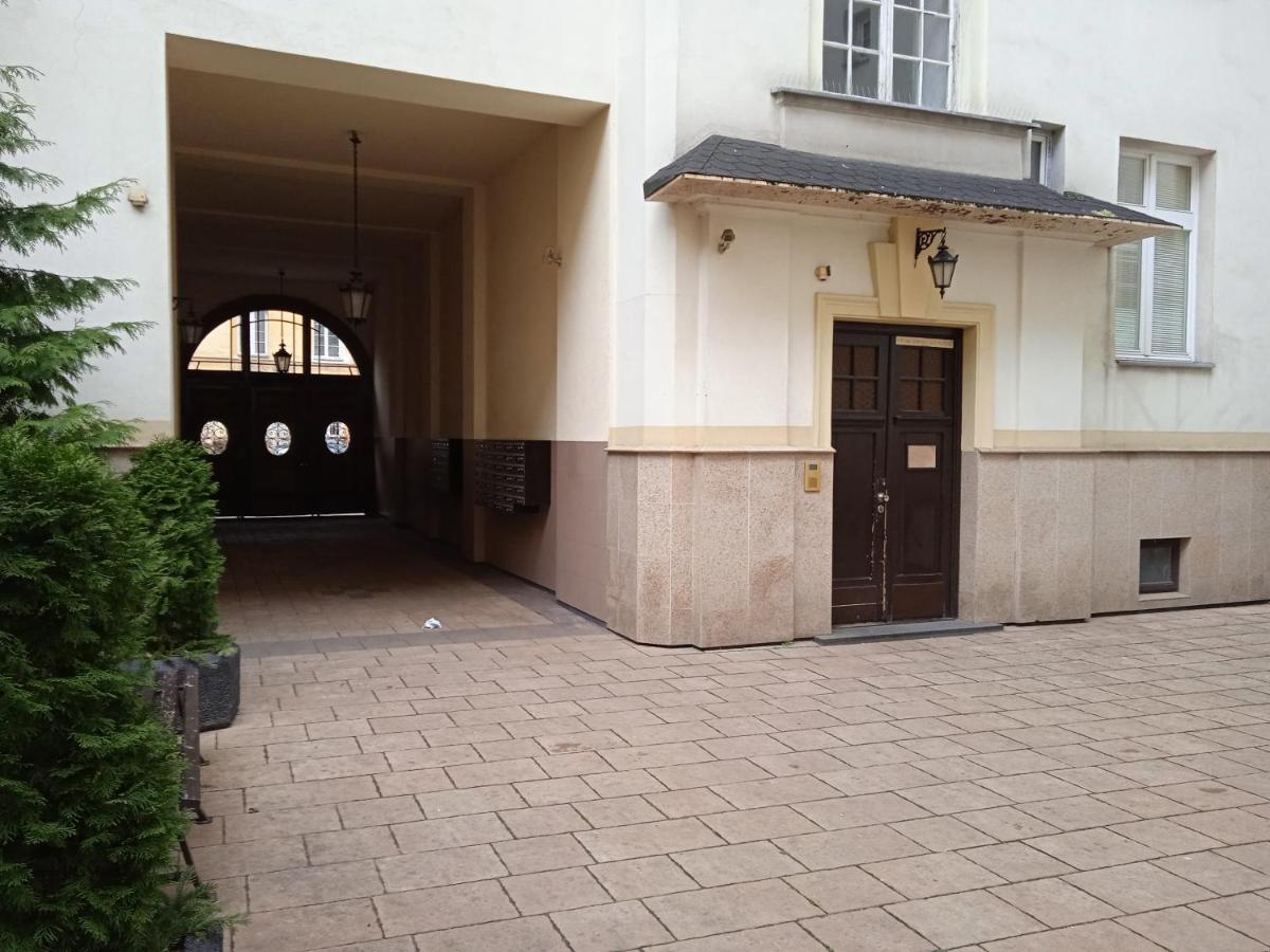 Wood Stara Ochota Warschau