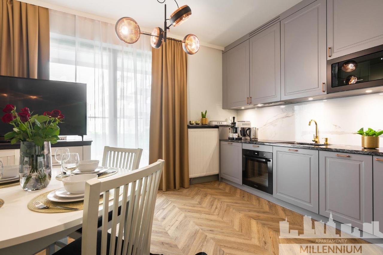 Millennium Port Gold Apartment Warsaw