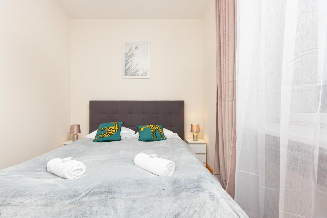 Apartment Center Elektoralna By Renters