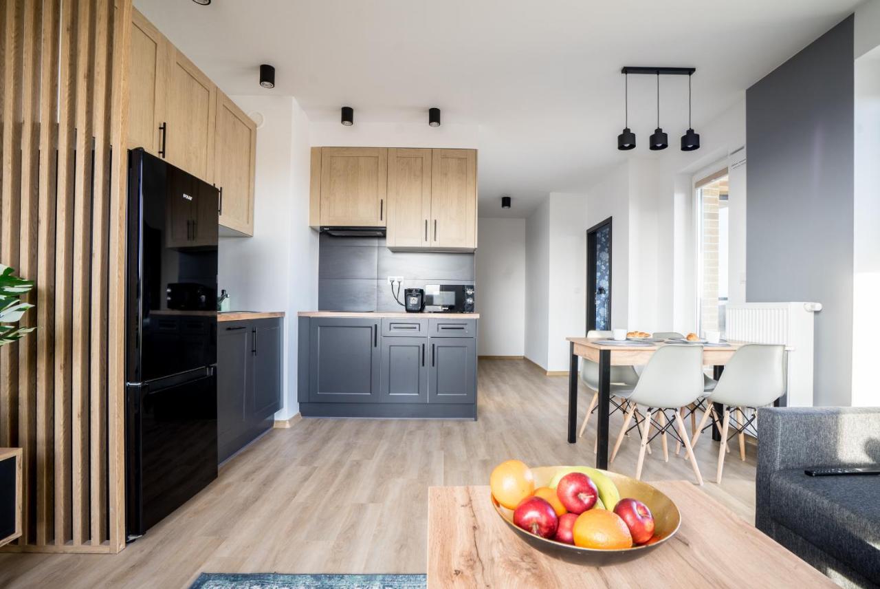 Bizapartments - Modern Flats With Parking *
