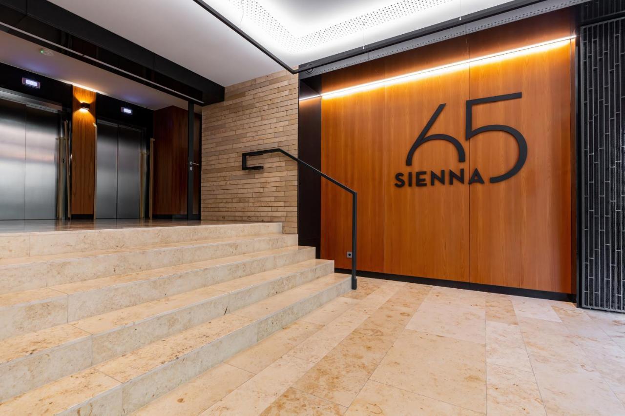 Căn hộ Sienna 65 Premium With Parking In By Renters Prestige *