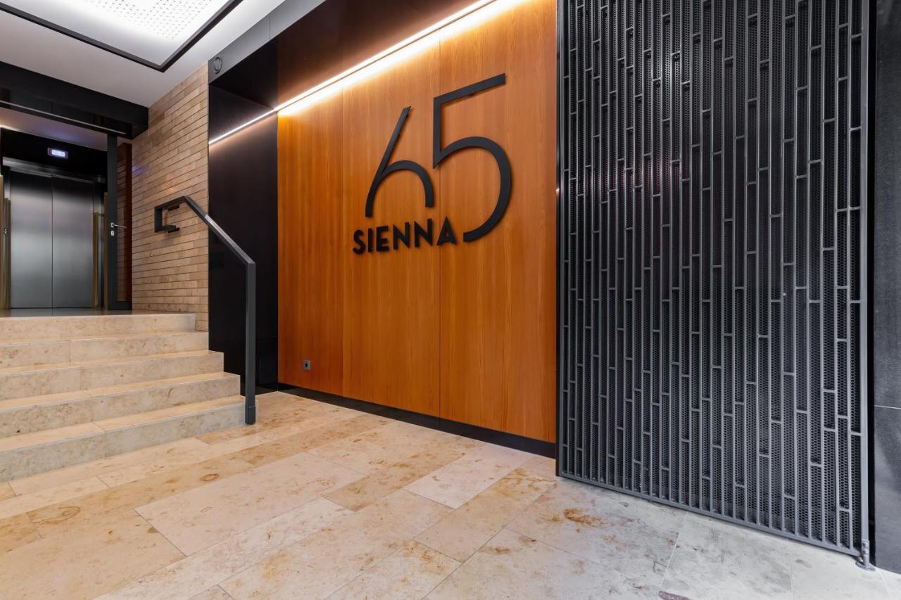 Căn hộ Sienna 65 Premium With Parking In By Renters Prestige *