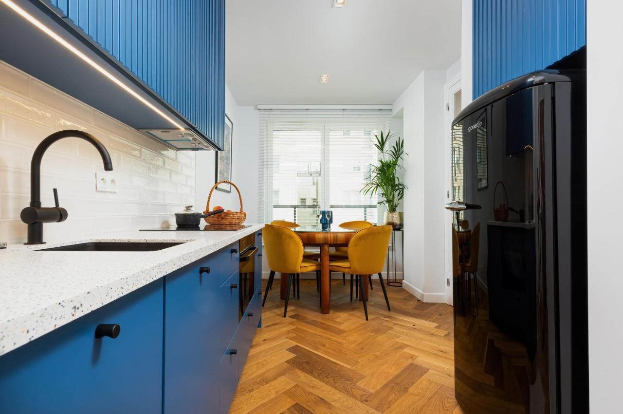 Sienna 65 Premium With Parking In By Renters Prestige Apartament Warszawa