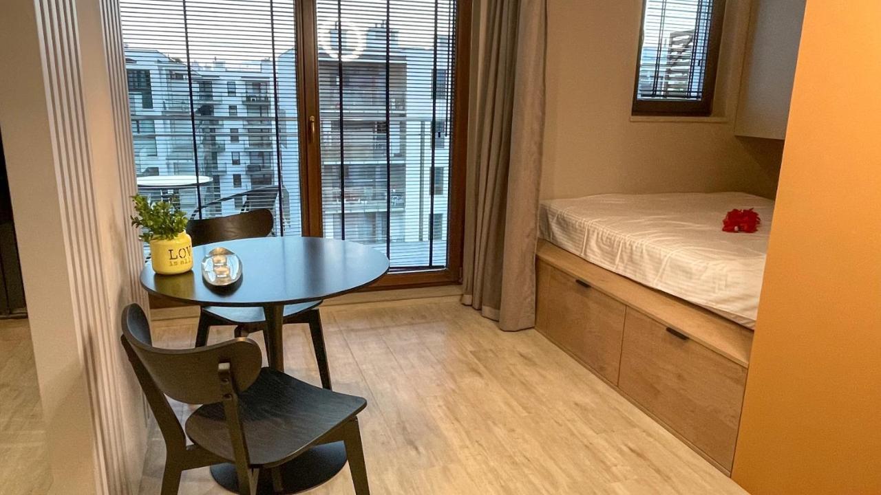 Căn hộ Comfortable 1-room Close To The Center *