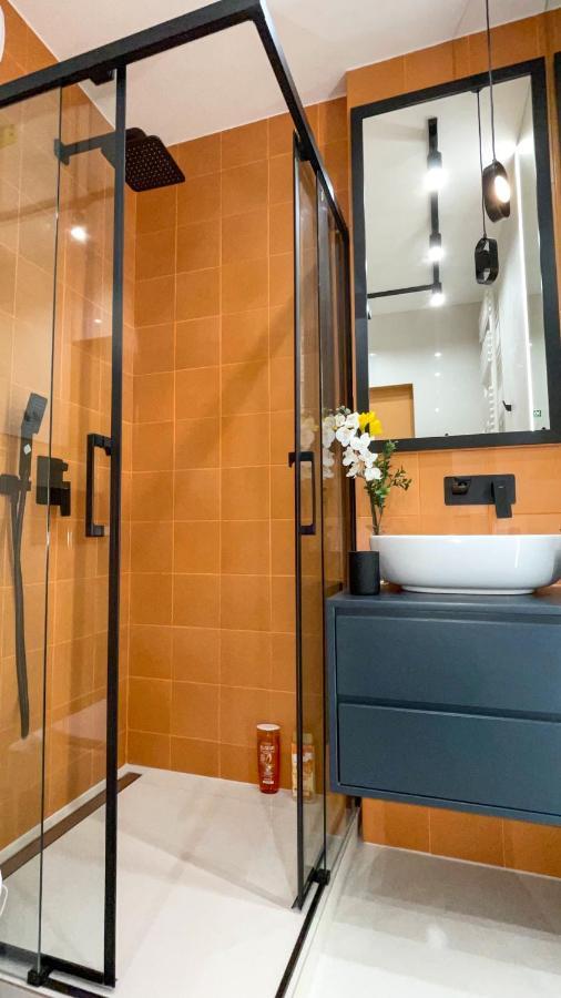 Căn hộ Comfortable 1-room Close To The Center