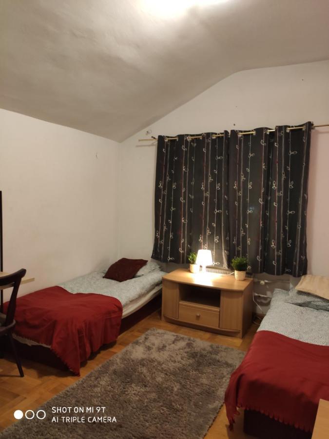 Popularna Guest Guest house