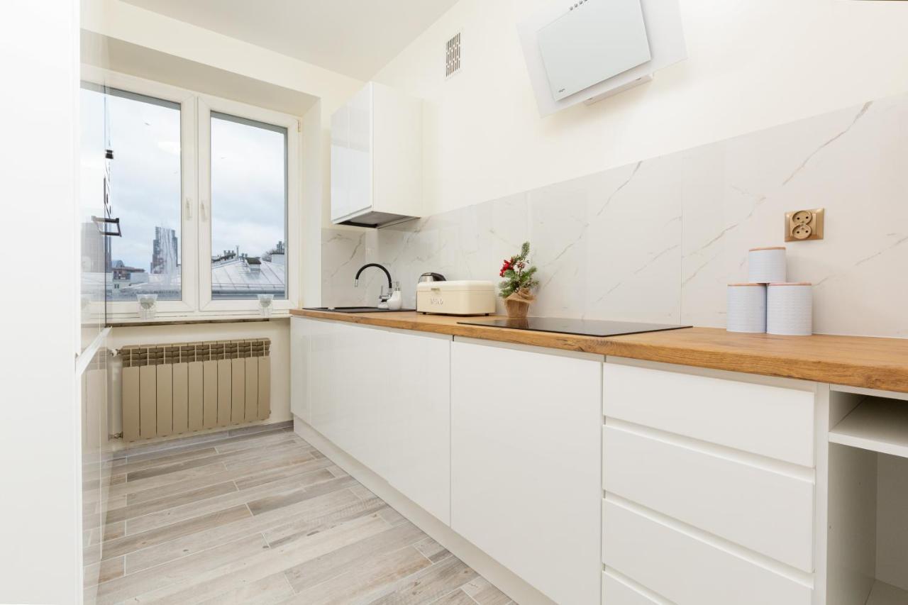 Center Elektoralna By Renters Apartment *