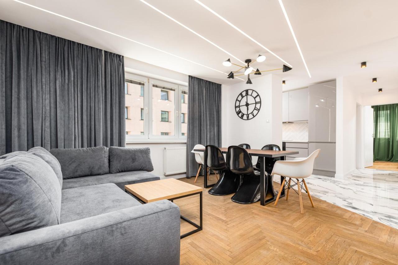One By Your Freedom Apartment *