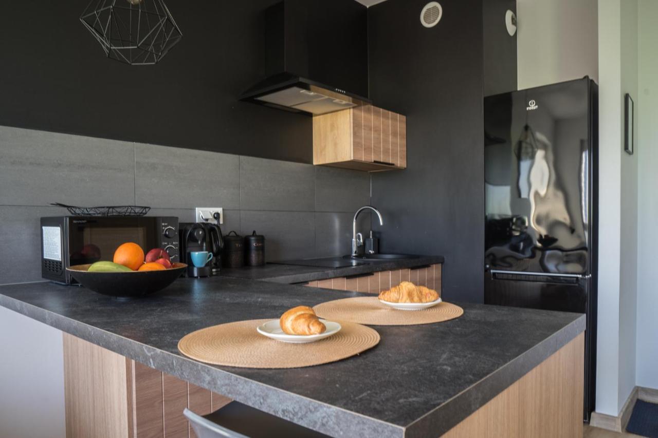 Bizapartments - Modern Flats With Parking * Warsaw