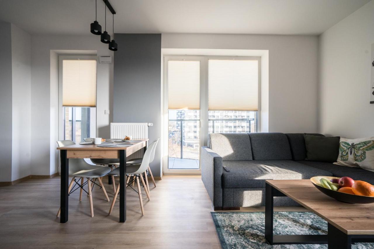 Bizapartments - Modern Flats With Parking Apartment