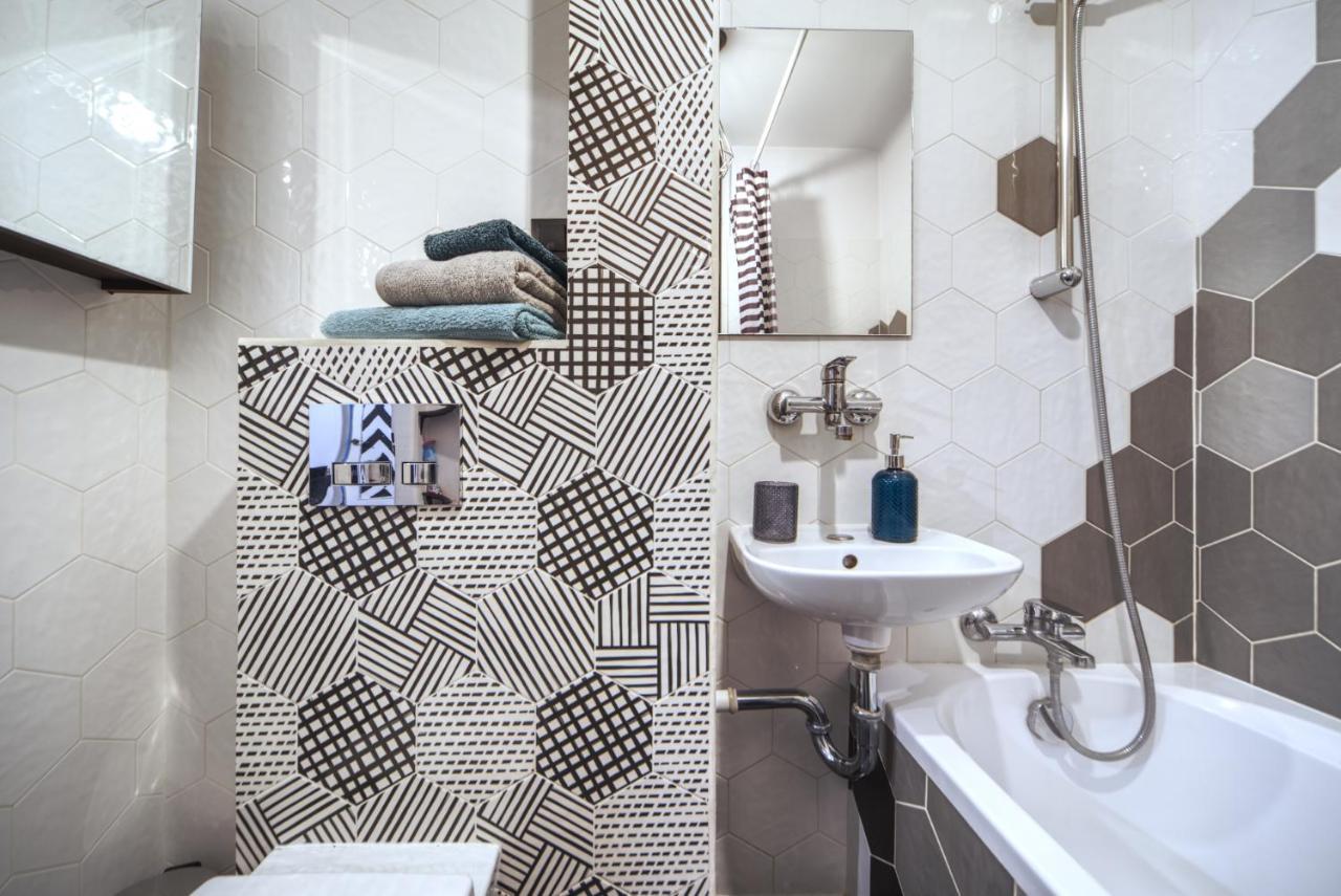 Central Apartment *