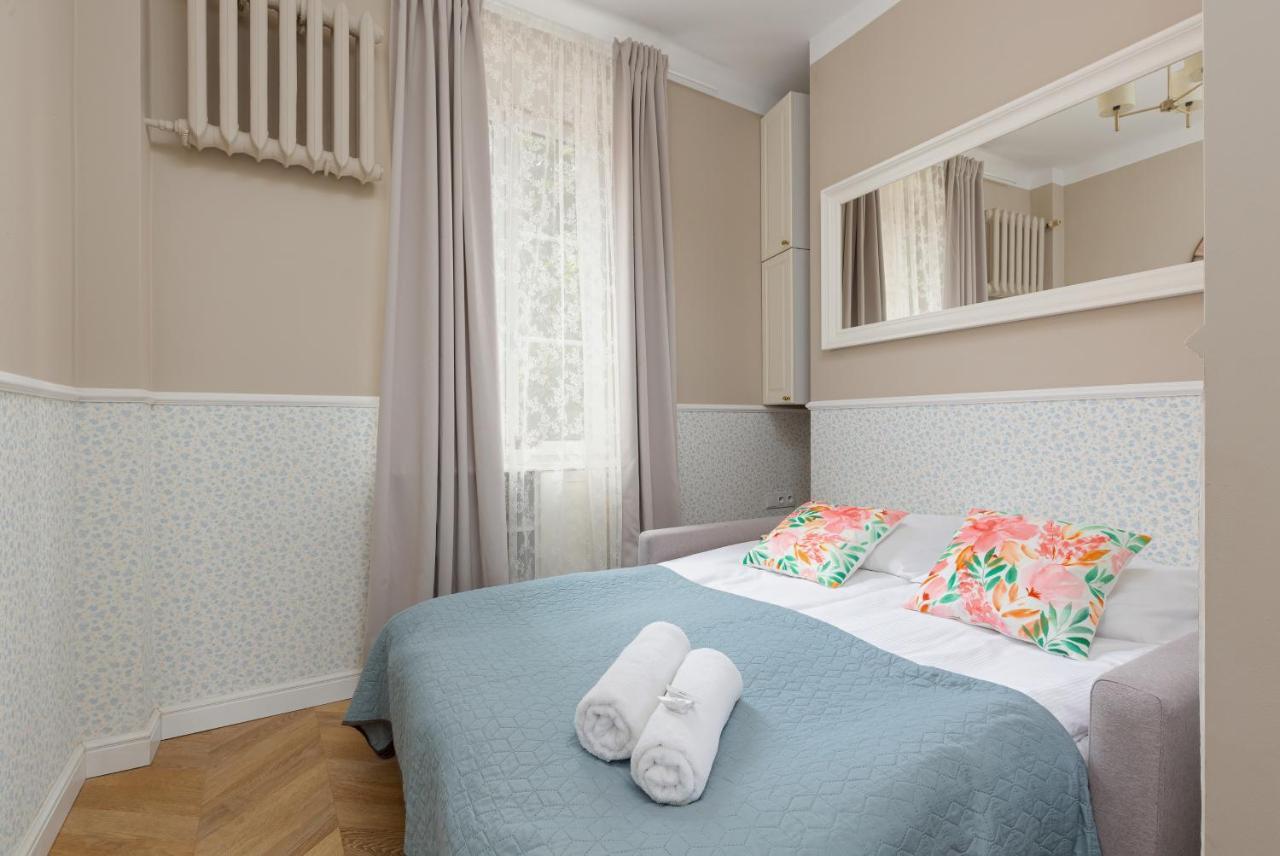 Apartment Przy Placu Zamkowym By Renters