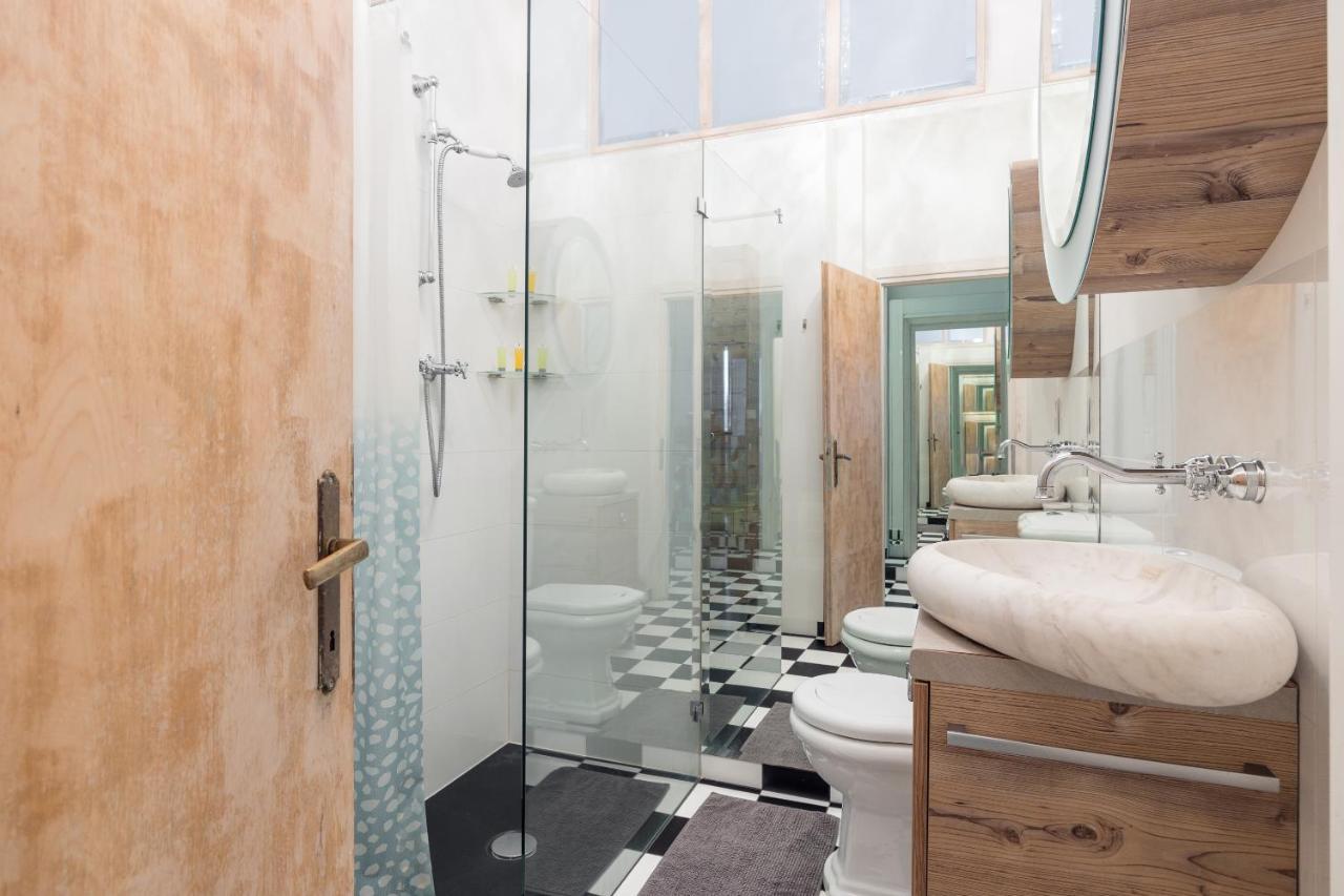 Apartment Orange Mirror Fantasious *