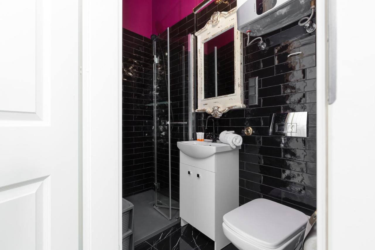 Apartment Przy Placu Zamkowym By Renters Warsaw