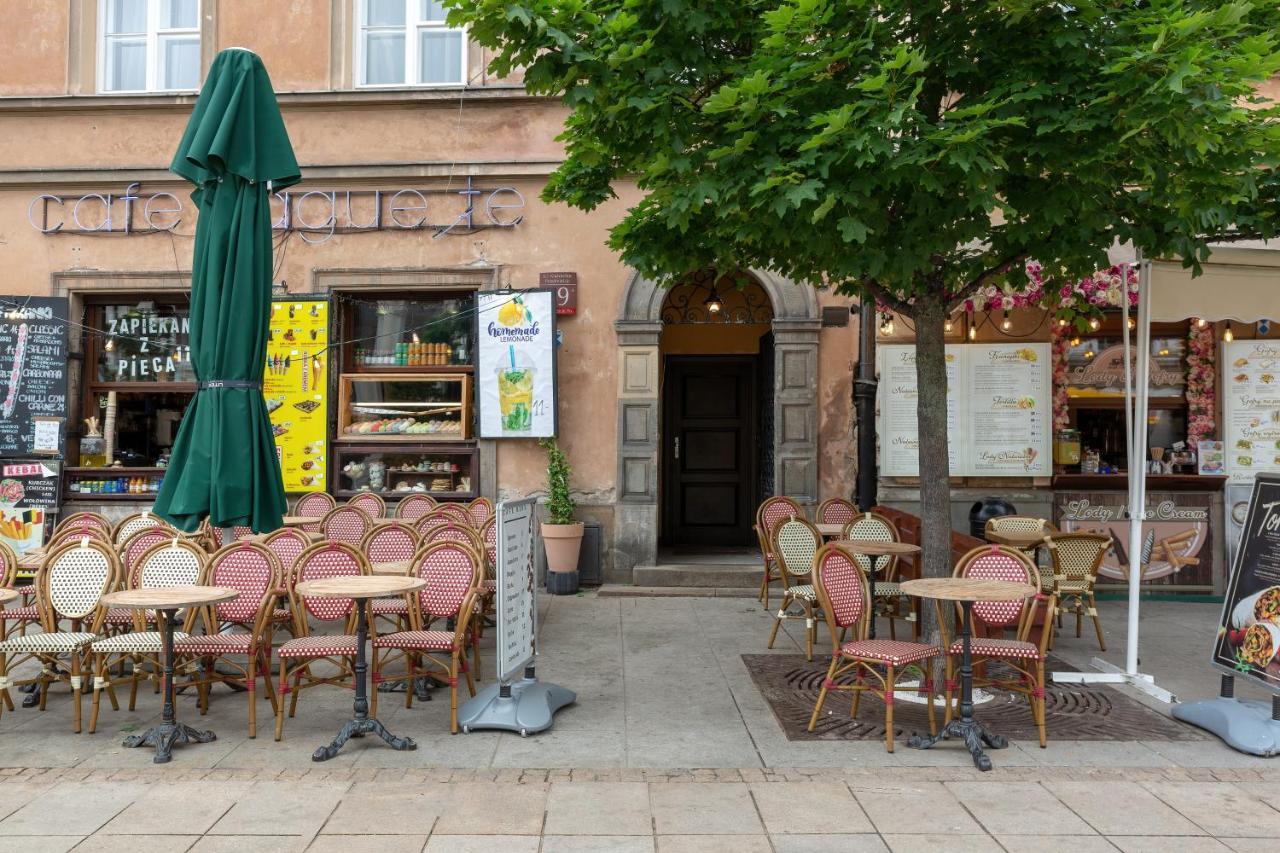 Apartment Przy Placu Zamkowym By Renters *